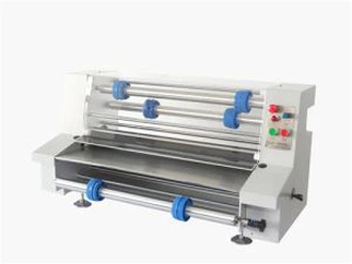 Машина для наклеивания пленок